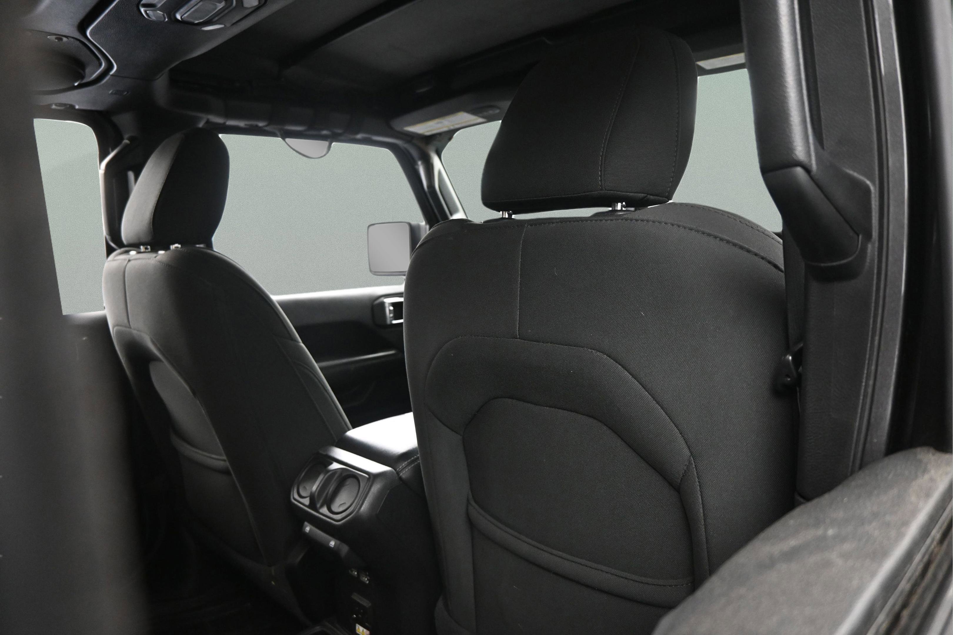 Used 2021 Jeep Gladiator Overland w/ Safety Group AWD/4WD image 36