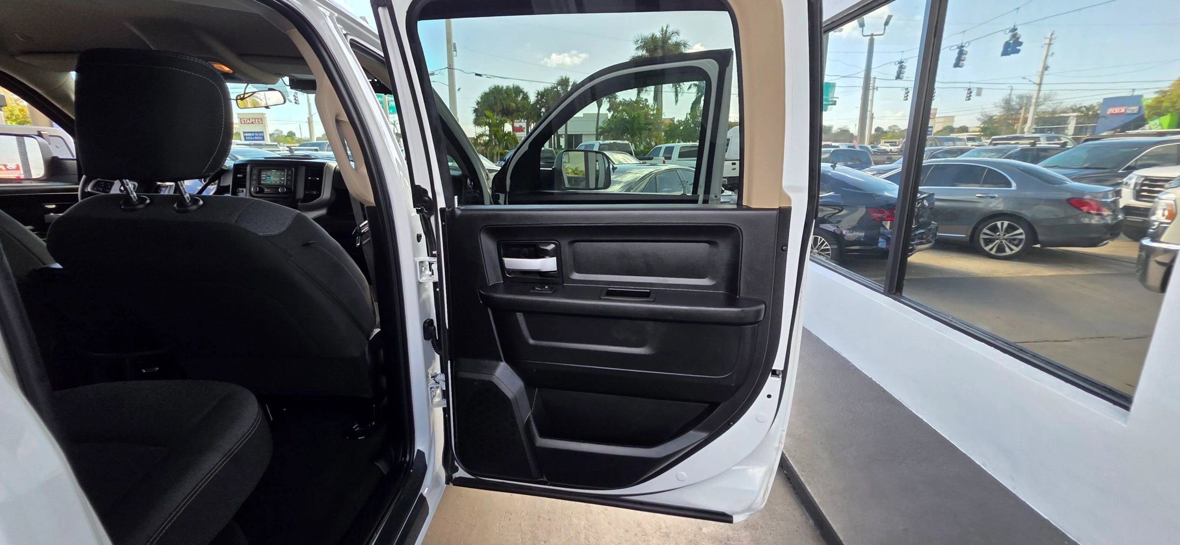 Used 2019 RAM 2500 Tradesman image 17