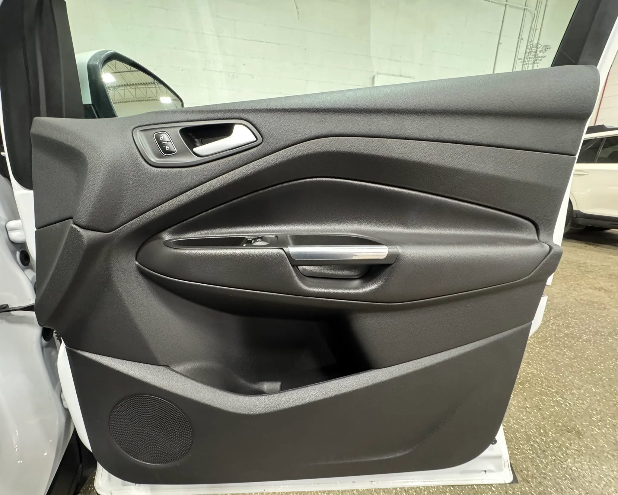 Used 2017 Ford Escape SE w/ Equipment Group 201A image 20