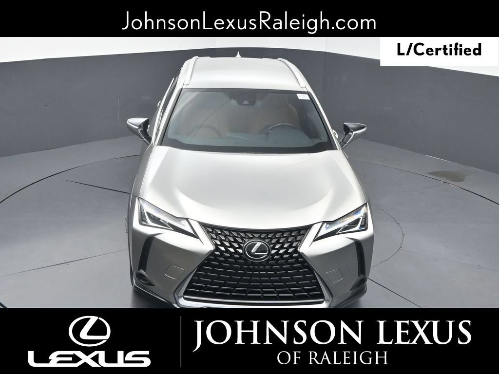Certified 2021 Lexus UX 200 w/ Accessory Package (Z2) FWD image 23
