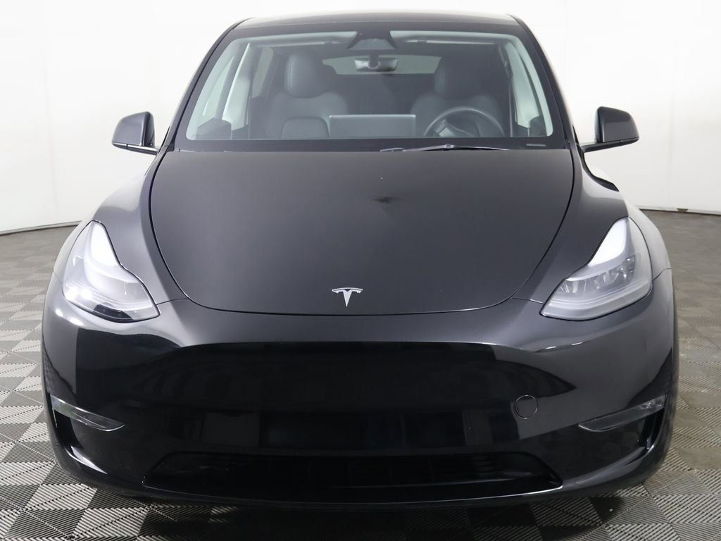 Used 2024 Tesla Model Y Performance image 11