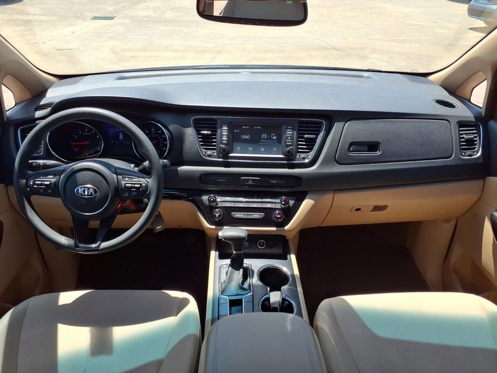 Used 2020 Kia Sedona LX FWD image 17