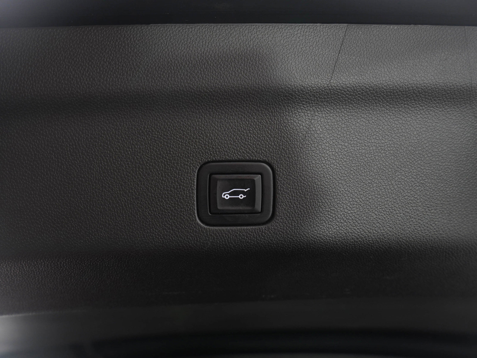 Used 2023 Chevrolet Suburban LT image 11