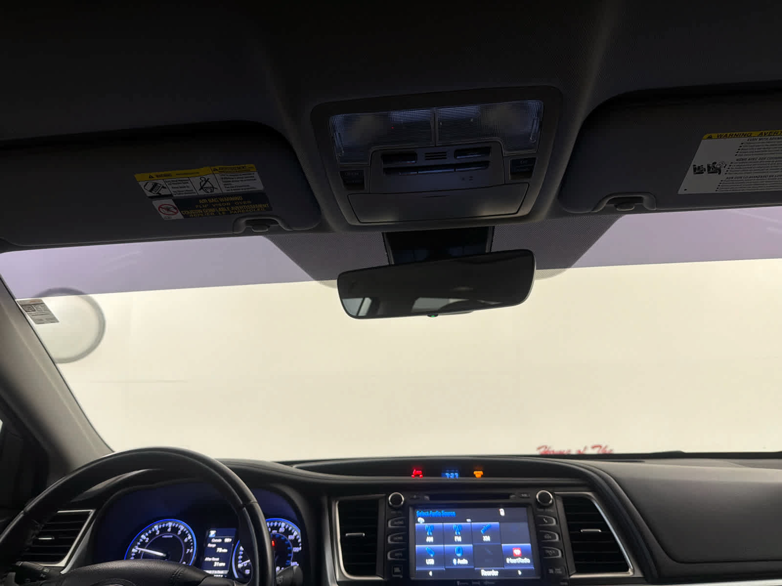 Used 2018 Toyota Highlander Limited AWD/4WD image 21