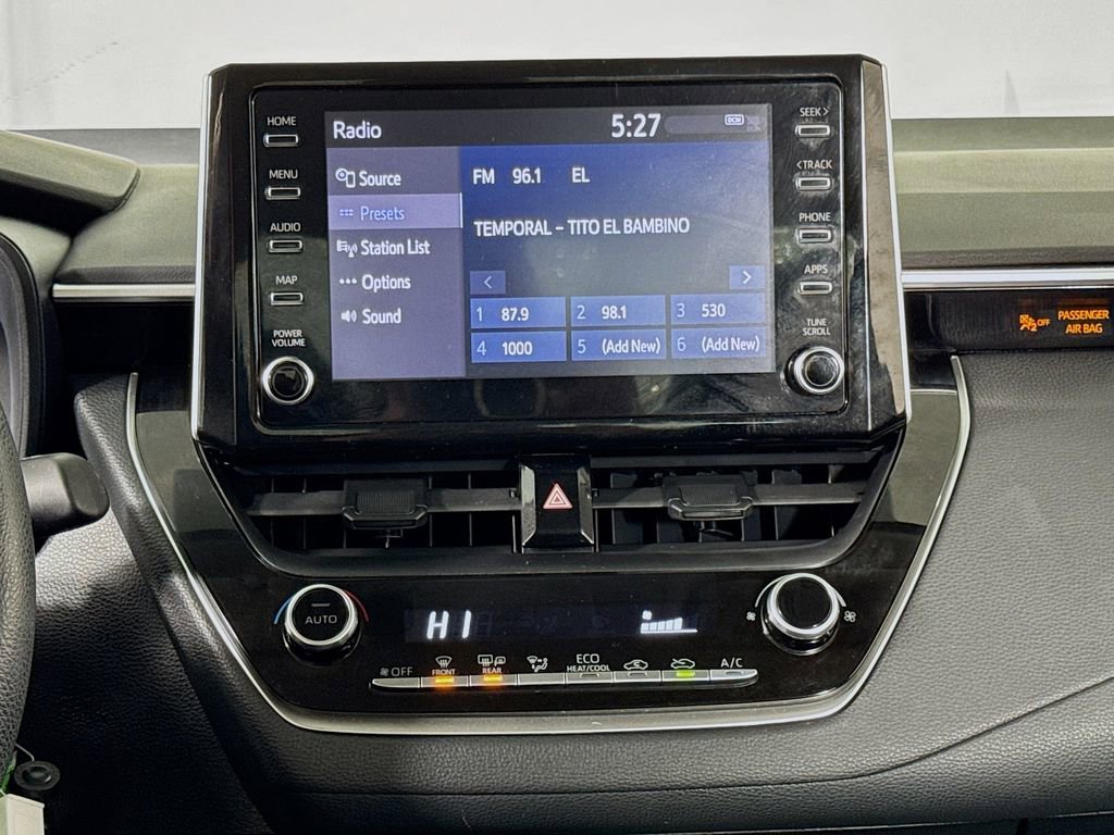 Used 2020 Toyota Corolla LE image 12