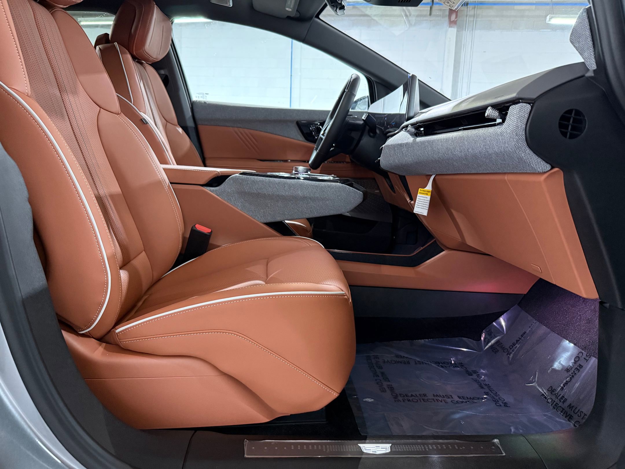 New 2026 Cadillac Optiq Luxury 2 image 51