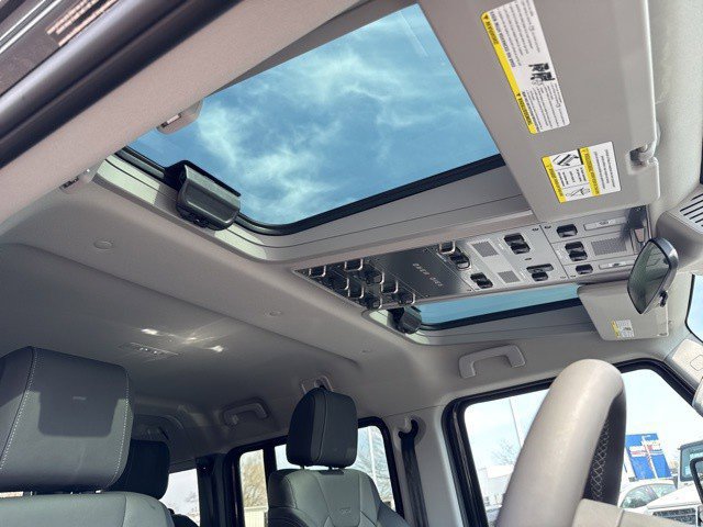 New 2025 INEOS Grenadier Station Wagon AWD/4WD image 18
