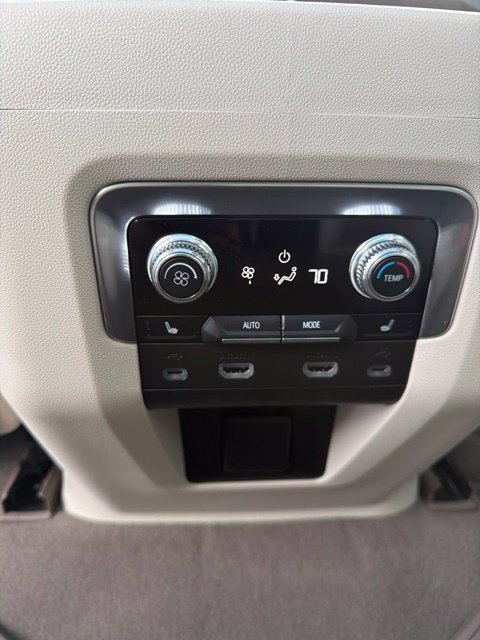 Used 2021 GMC Yukon Denali w/ Denali Premium Package AWD/4WD image 25