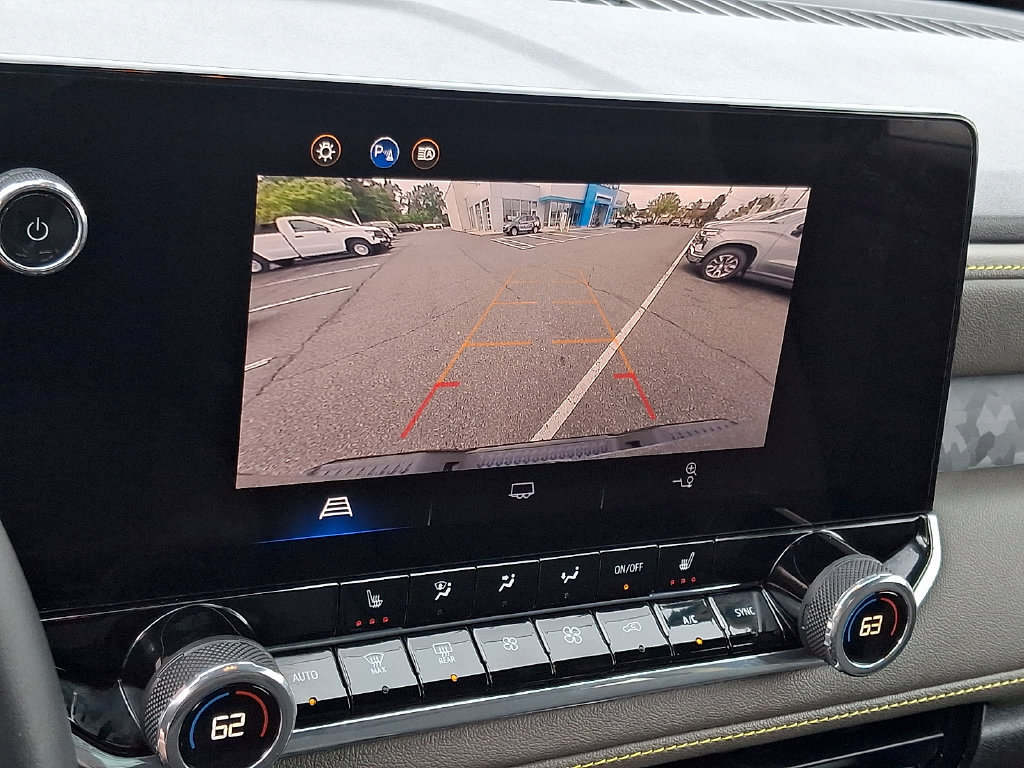 Used 2024 Chevrolet Colorado ZR2 w/ Safety Package AWD/4WD image 18