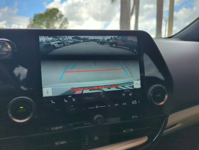 Used 2024 Lexus NX 250 FWD w/ Towing Package (2000 Lbs) image 13