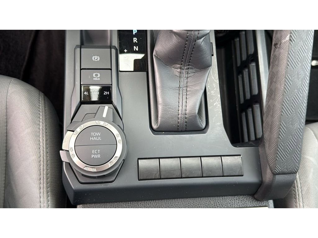 Certified 2025 Toyota Tacoma SR5 w/ SR5 Upgrade Package AWD/4WD image 23