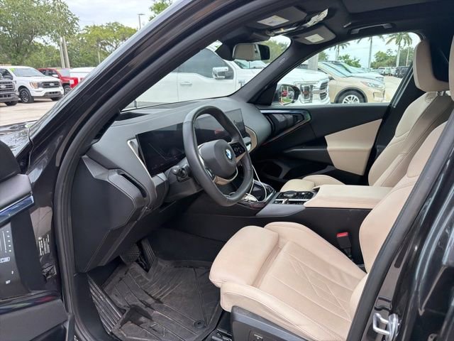 Used 2025 BMW X3 xDrive30i w/ Premium Package AWD/4WD image 2