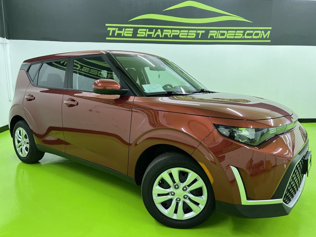 Used 2024 Kia Soul LX FWD image 1