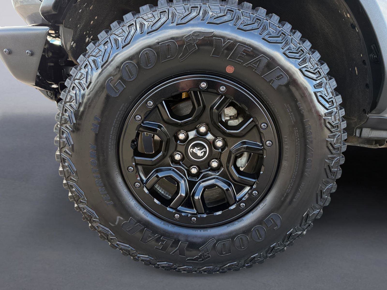 Used 2022 Ford Bronco Wildtrak image 9