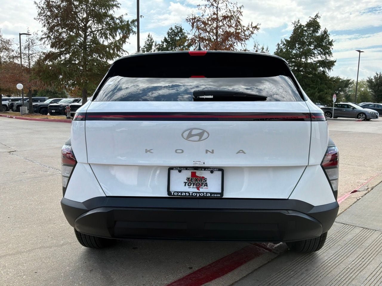 Used 2026 Hyundai Kona SEL Sport FWD image 7