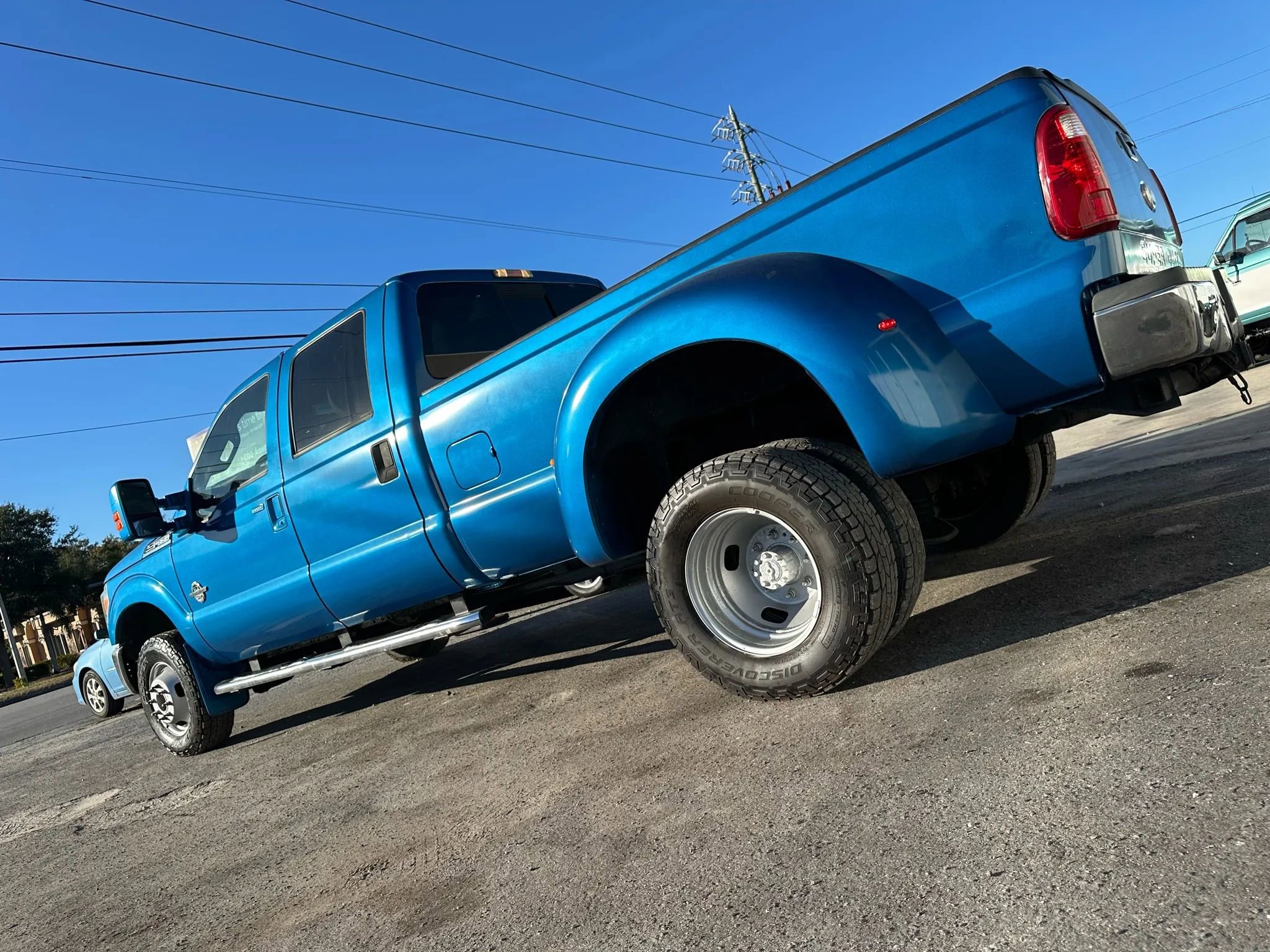 Used 2012 Ford F350 XLT w/ XLT Interior Pkg image 3