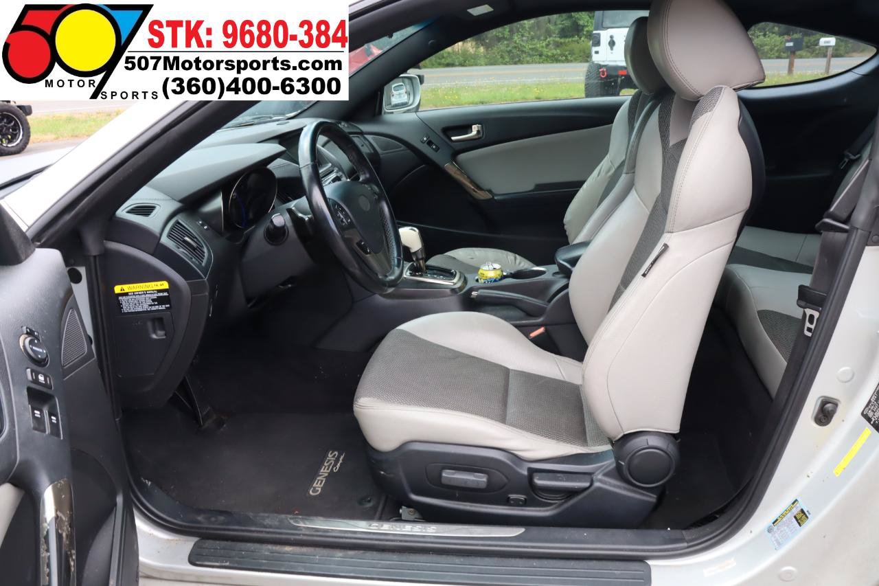 Used 2013 Hyundai Genesis 2.0T RWD image 13