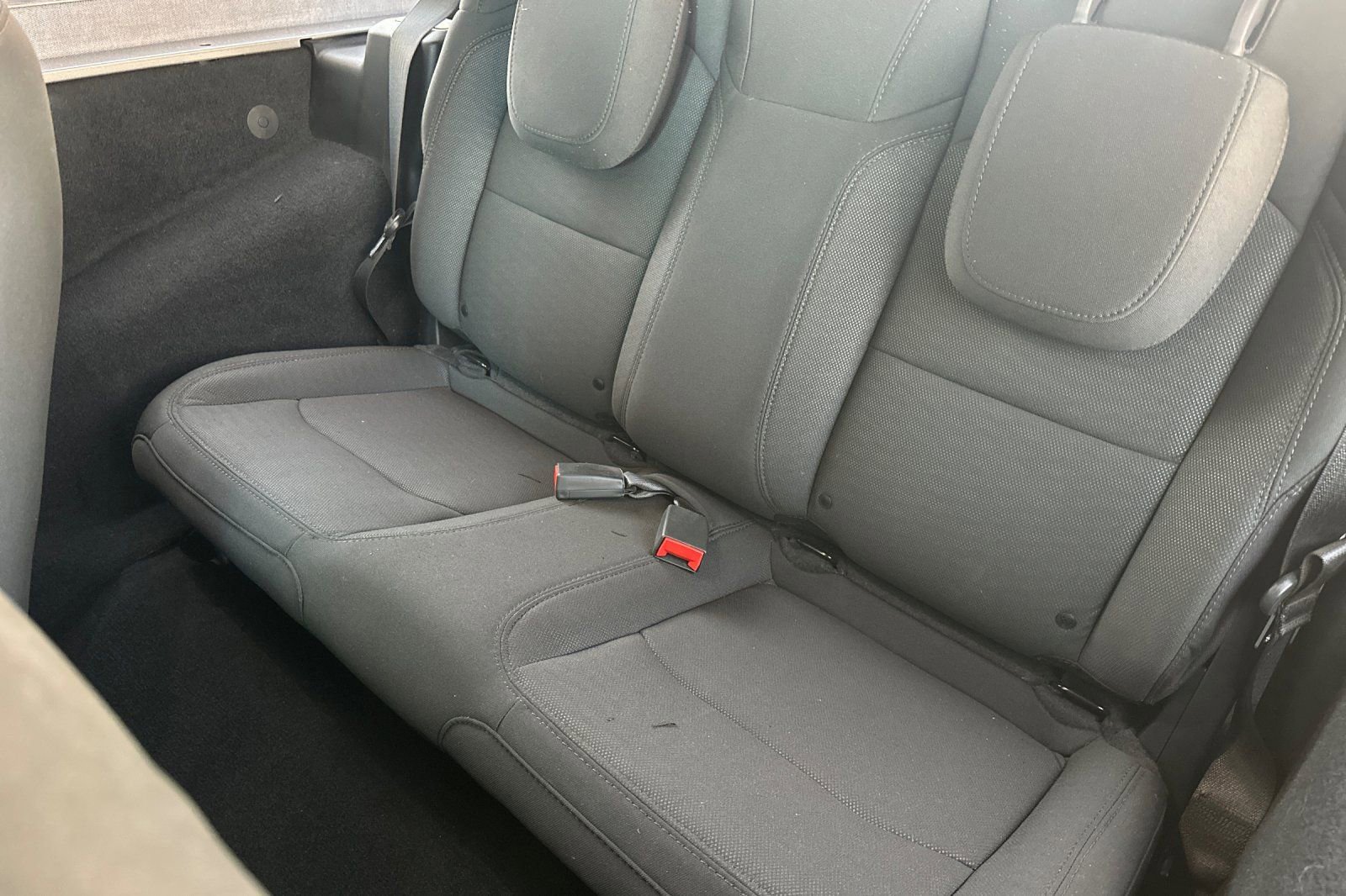 Used 2020 Jeep Wrangler Sport image 12