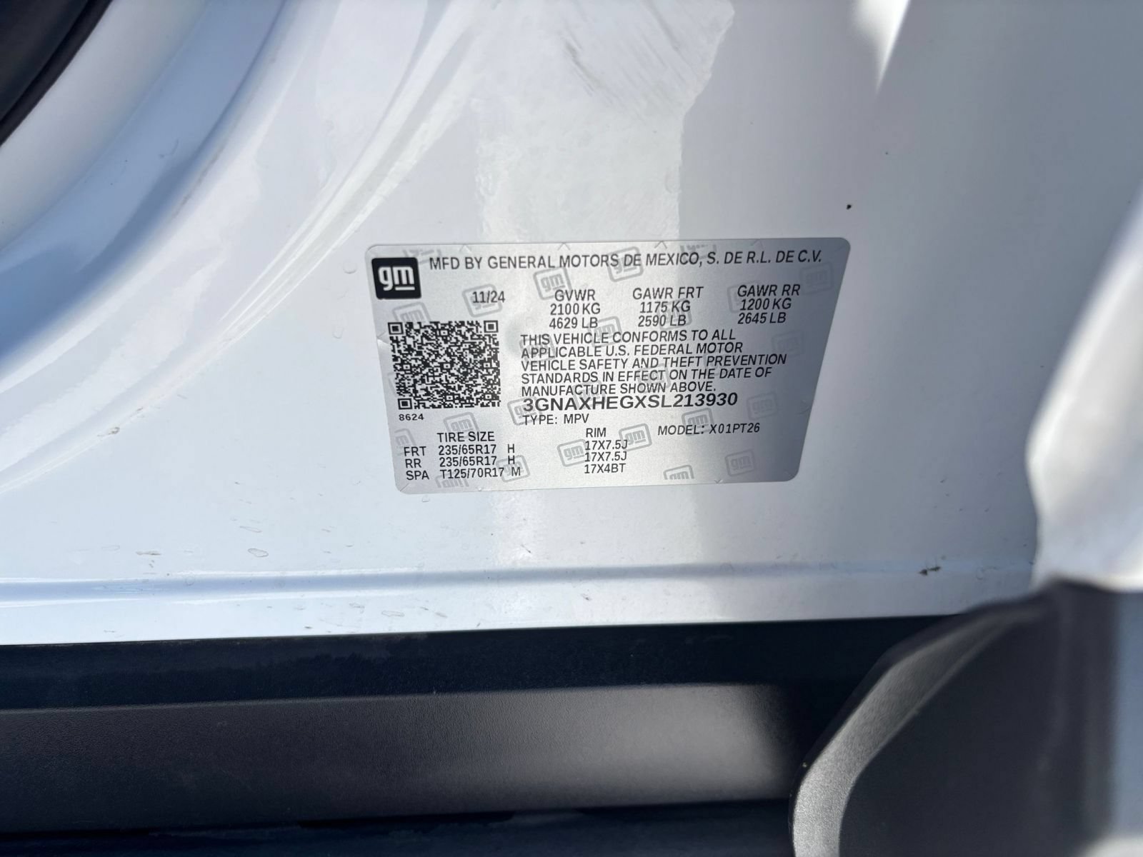 Used 2025 Chevrolet Equinox LT FWD image 29