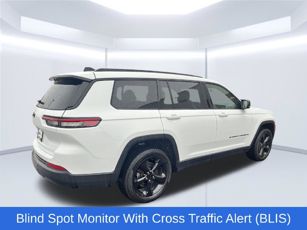 Used 2023 Jeep Grand Cherokee L Laredo AWD/4WD image 6