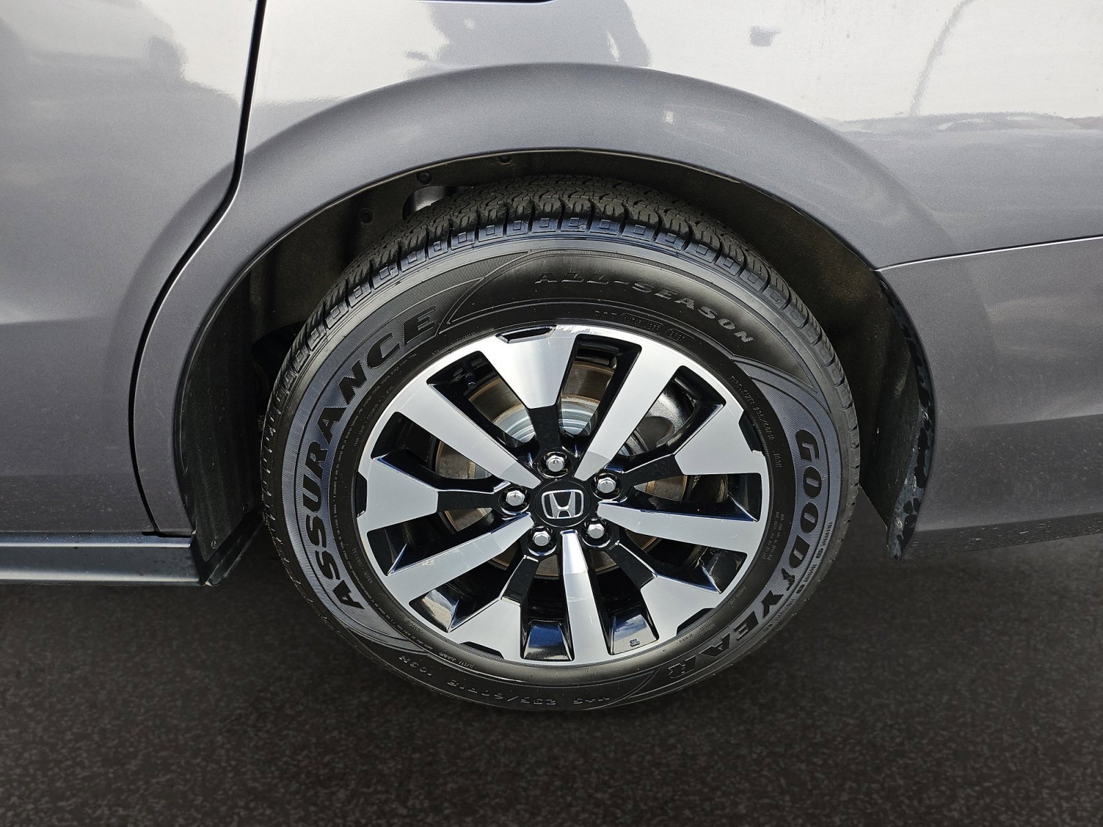 Used 2025 Honda Odyssey EX-L image 46