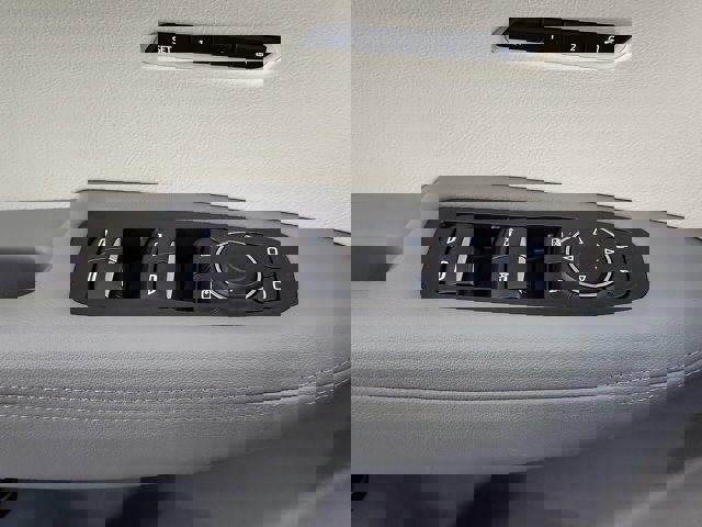 Used 2021 Cadillac XT6 Premium Luxury image 17