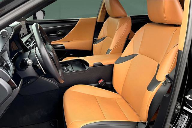 Used 2023 Lexus ES 350 w/ Accessory Package (Z2) image 10