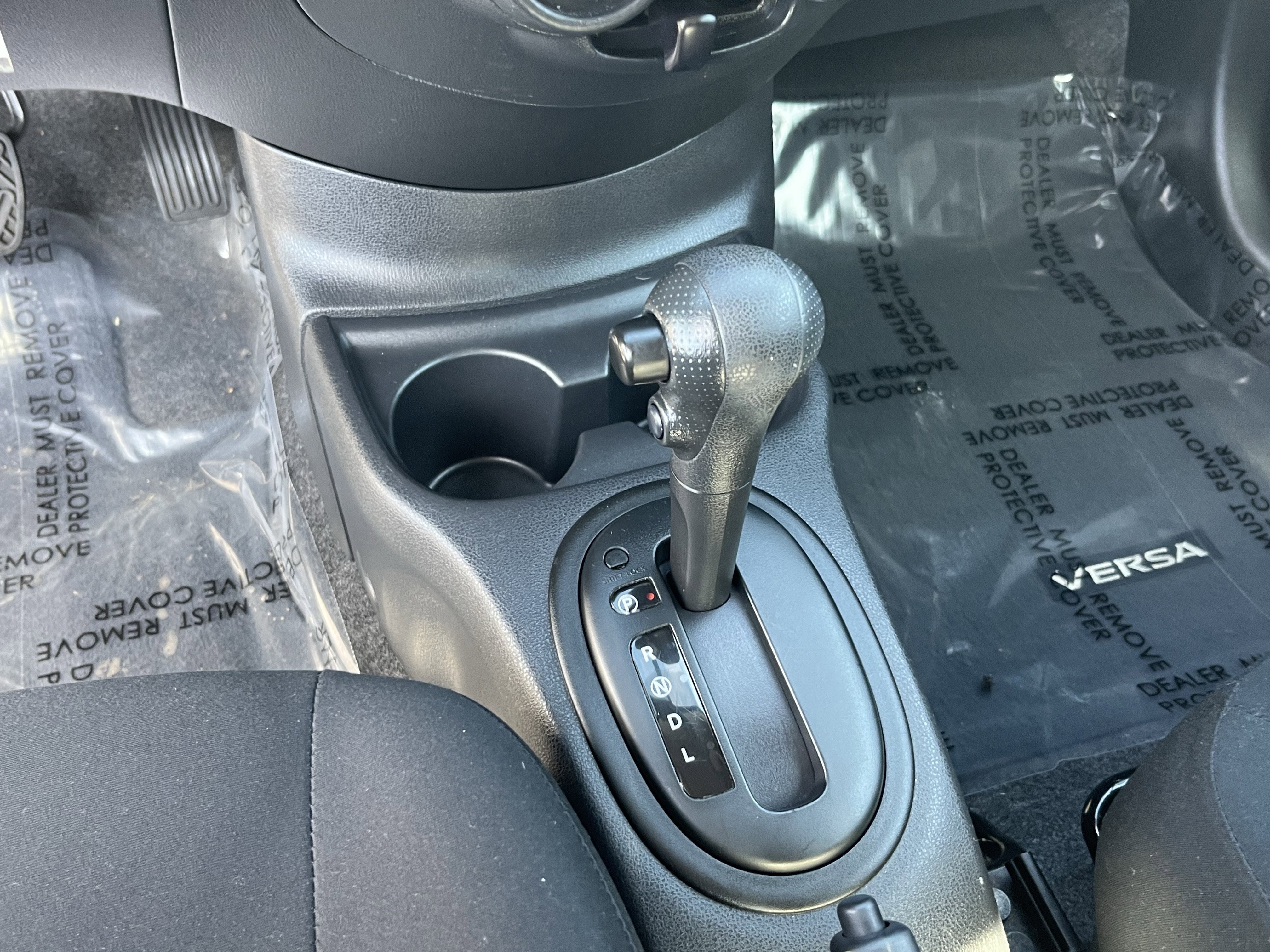 Used 2014 Nissan Versa S Plus image 23