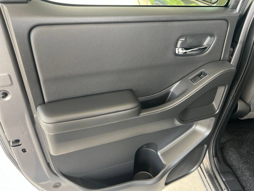 Certified 2024 Nissan Frontier SV AWD/4WD image 10