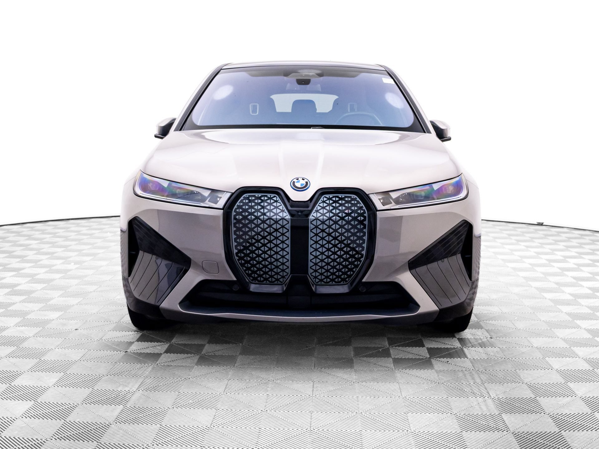 Certified 2024 BMW iX xDrive50 w/ Premium Package AWD/4WD image 9