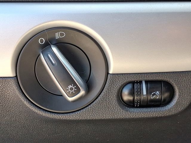 Used 2013 Volkswagen Jetta SE FWD image 24