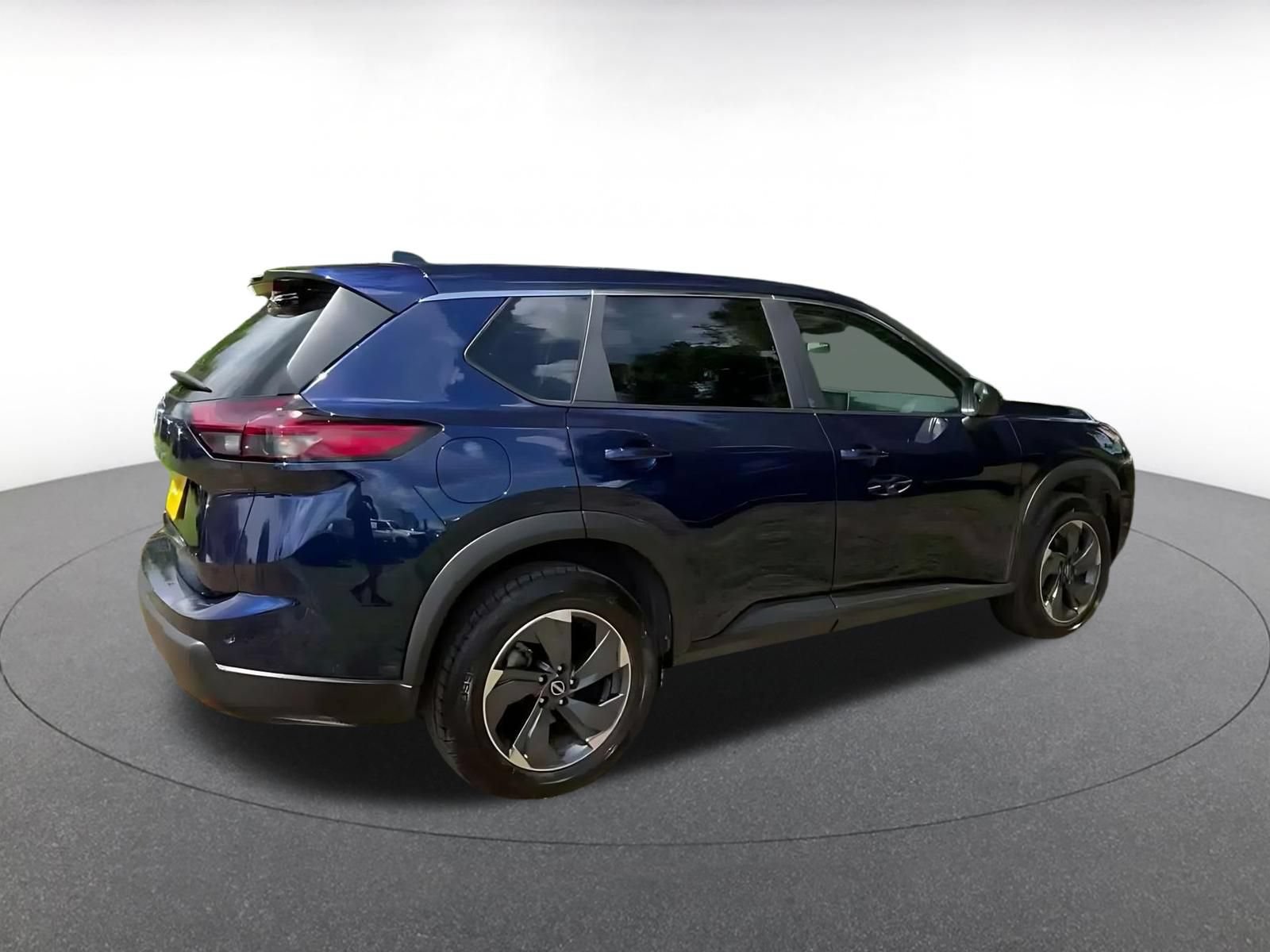 Used 2025 Nissan Rogue SV FWD image 13