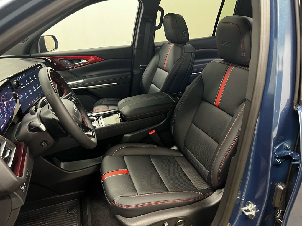 New 2026 Chevrolet Traverse RS w/ LPO, Floor Liner Package image 29