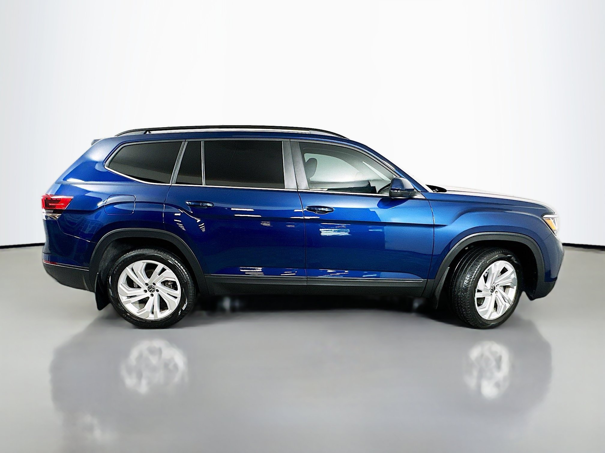 Used 2023 Volkswagen Atlas SE AWD/4WD image 8