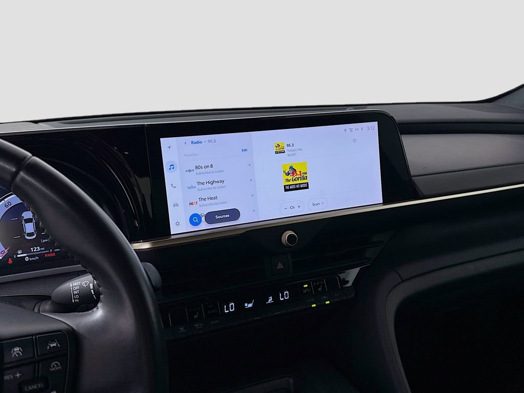 Used 2023 Toyota Crown XLE image 15