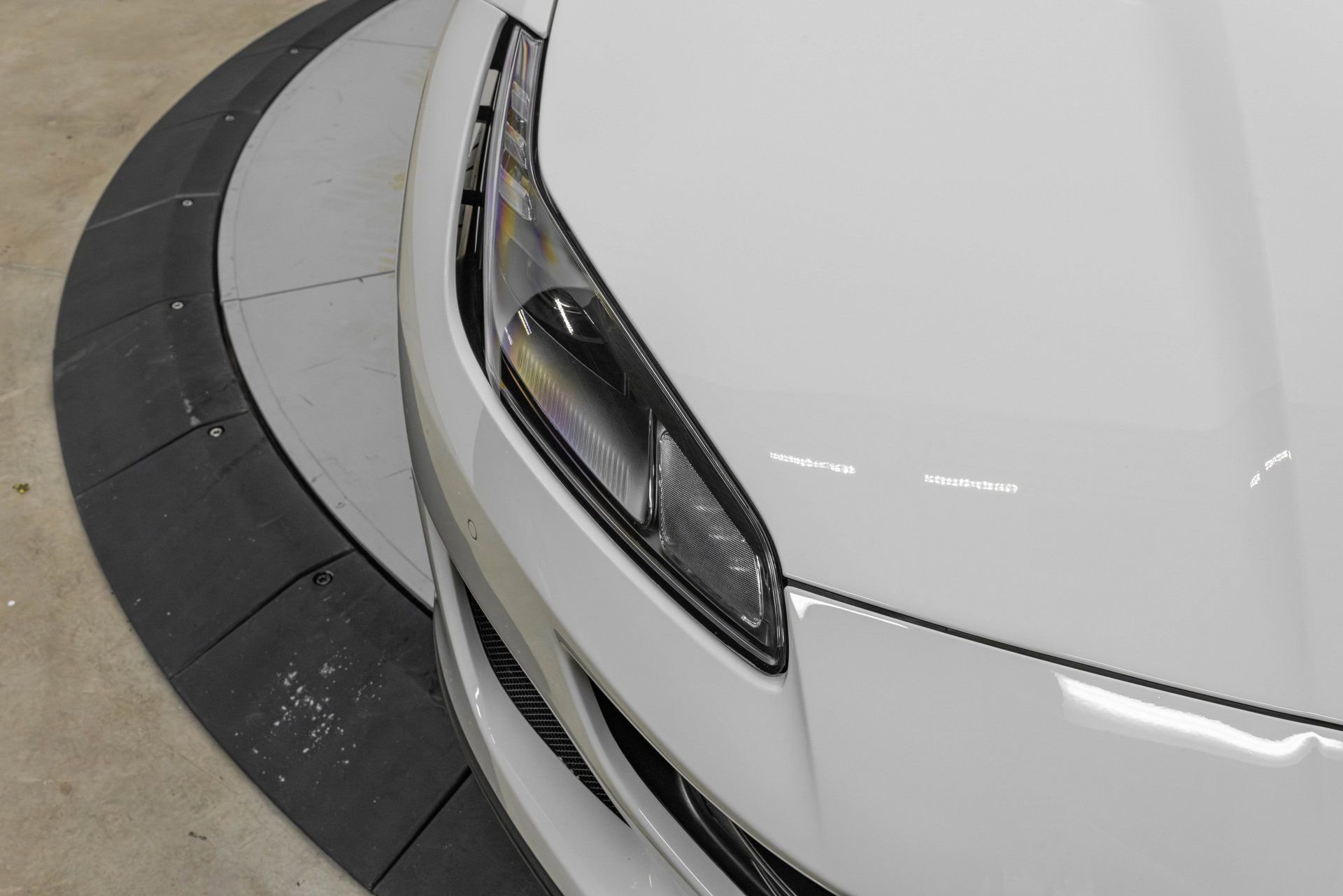 Certified 2020 Ferrari Portofino RWD image 96