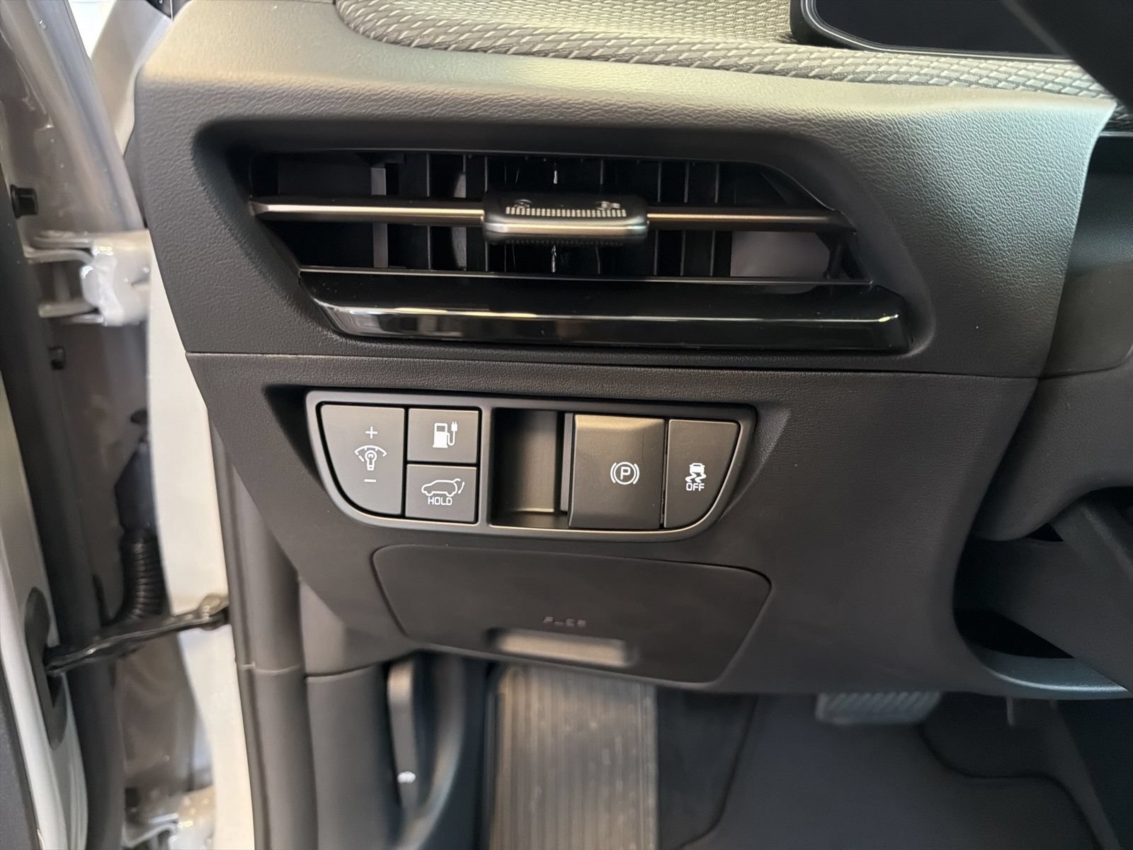 New 2026 Kia EV6 Wind AWD/4WD image 16