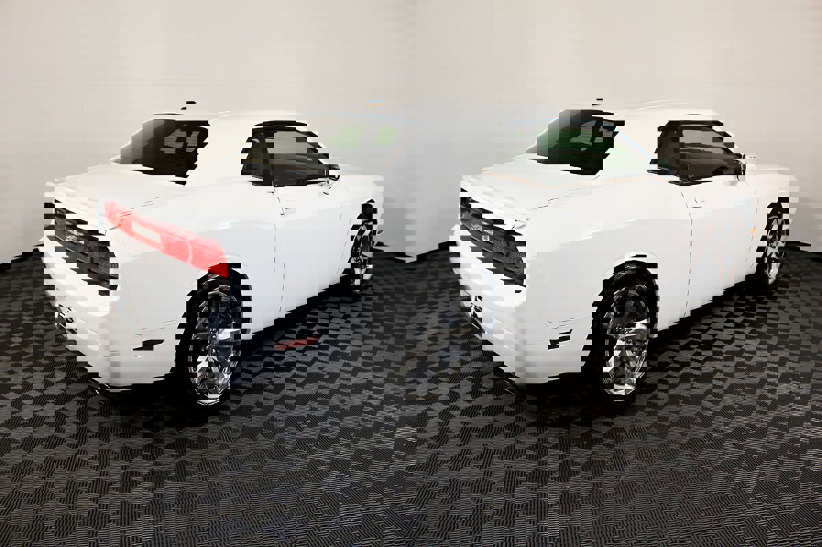 Used 2012 Dodge Challenger R/T image 7