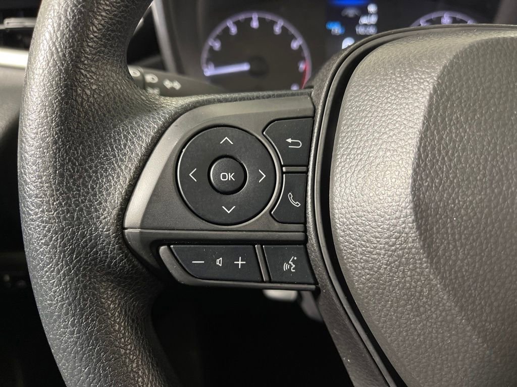 Certified 2025 Toyota Corolla LE image 26