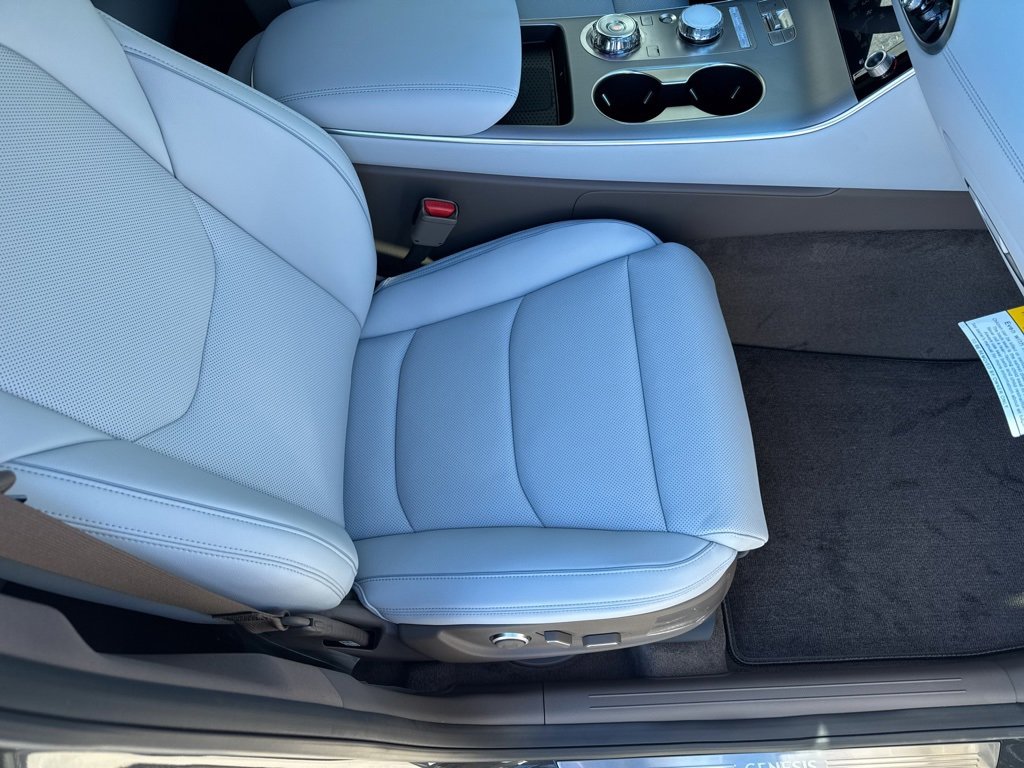 New 2026 Genesis GV70 2.5T Advanced image 13