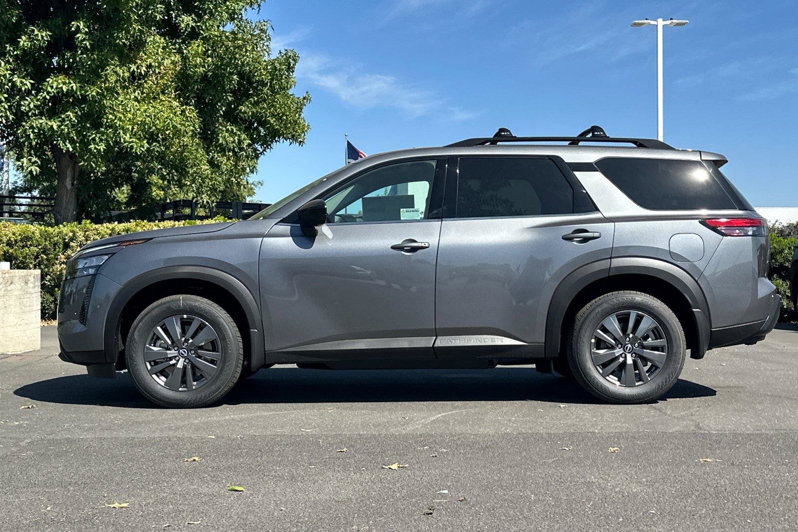 New 2026 Nissan Pathfinder SV w/ Cargo Package FWD image 6