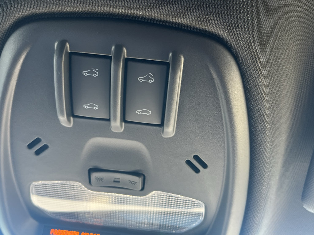 Used 2025 Buick Envista Avenir FWD image 26