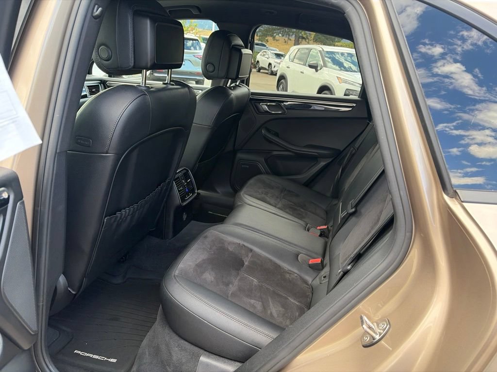 Used 2017 Porsche Macan AWD/4WD image 21