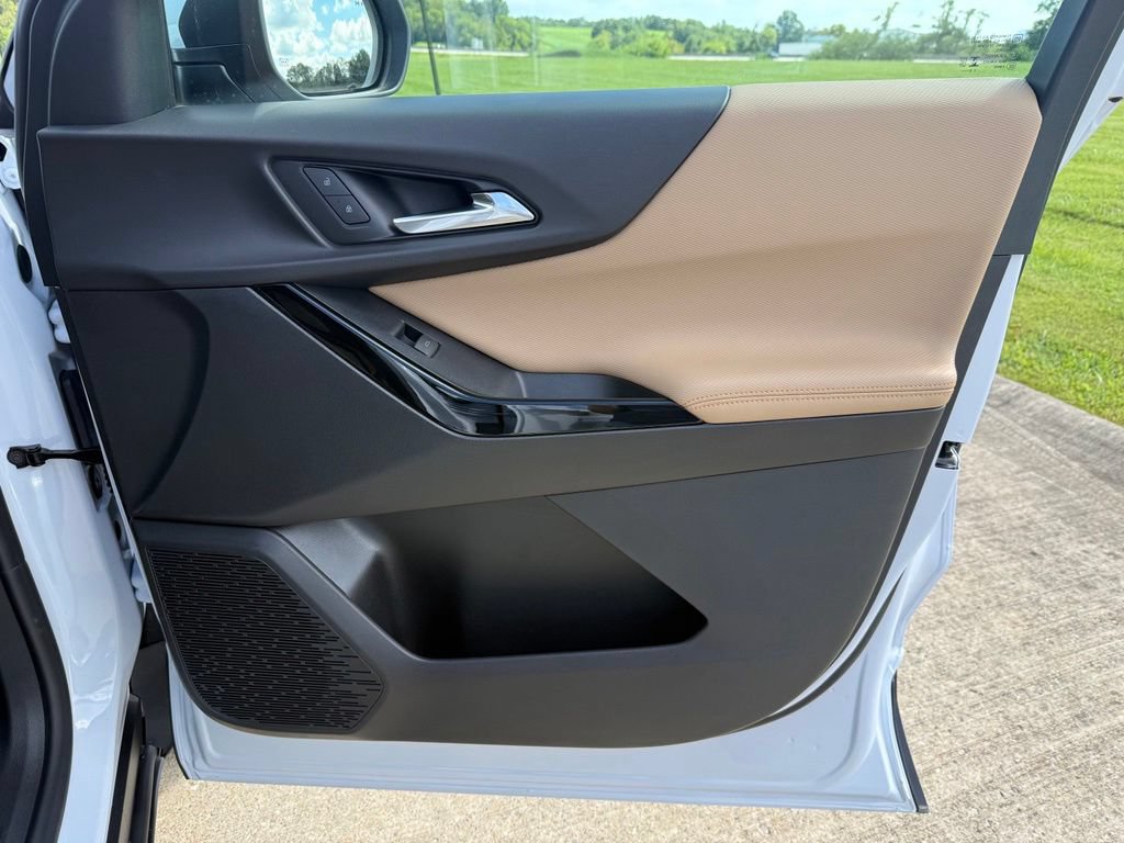 New 2027 Chevrolet Equinox ACTIV w/ Convenience Package III FWD image 22