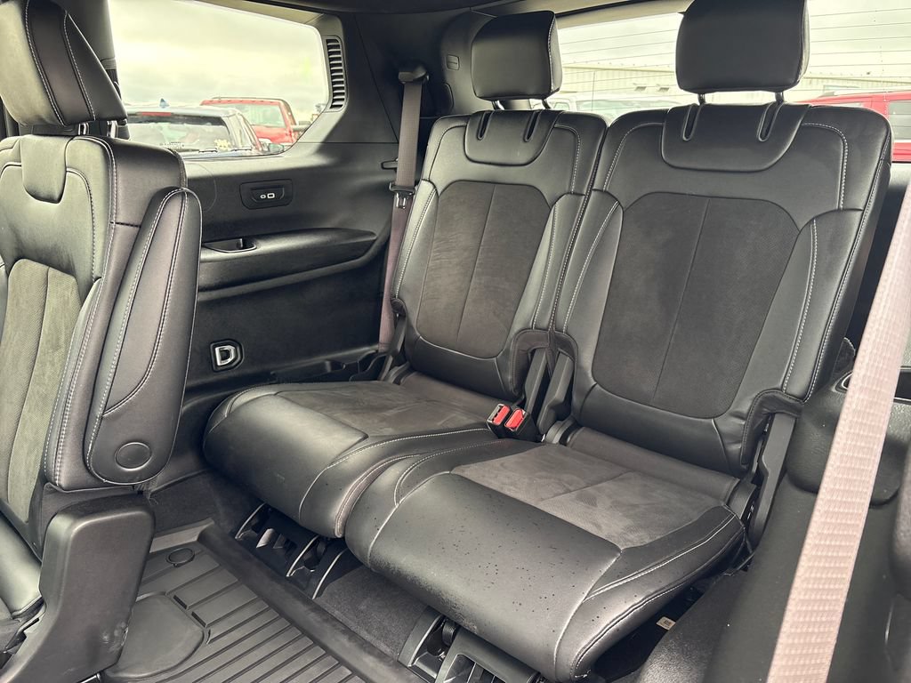 Used 2025 Jeep Grand Cherokee L Altitude AWD/4WD image 44