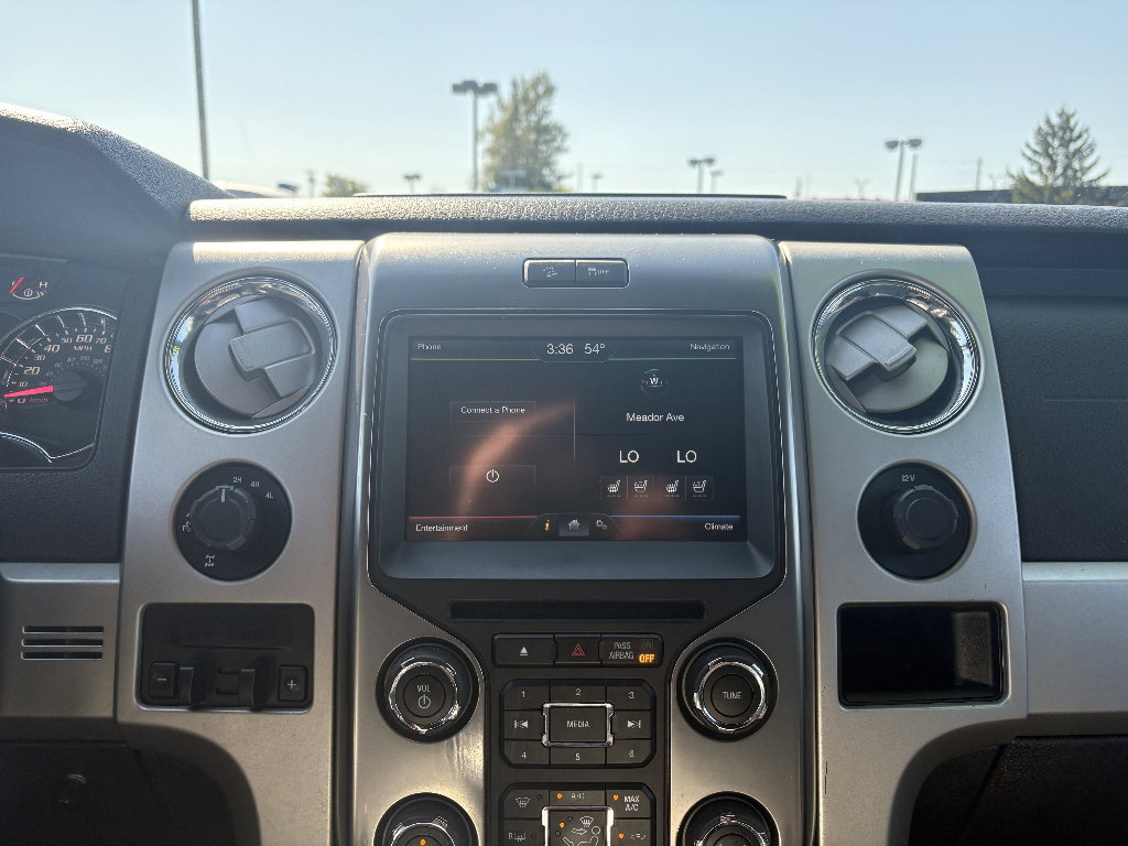 Used 2014 Ford F150 FX4 w/ Equipment Group 402A Luxury AWD/4WD image 26