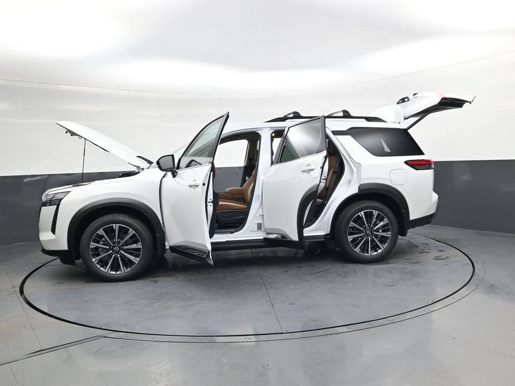 New 2026 Nissan Pathfinder Platinum w/ Cargo Package FWD image 51