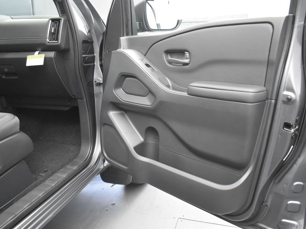 New 2026 Nissan Frontier SV w/ SV Convenience Package image 26