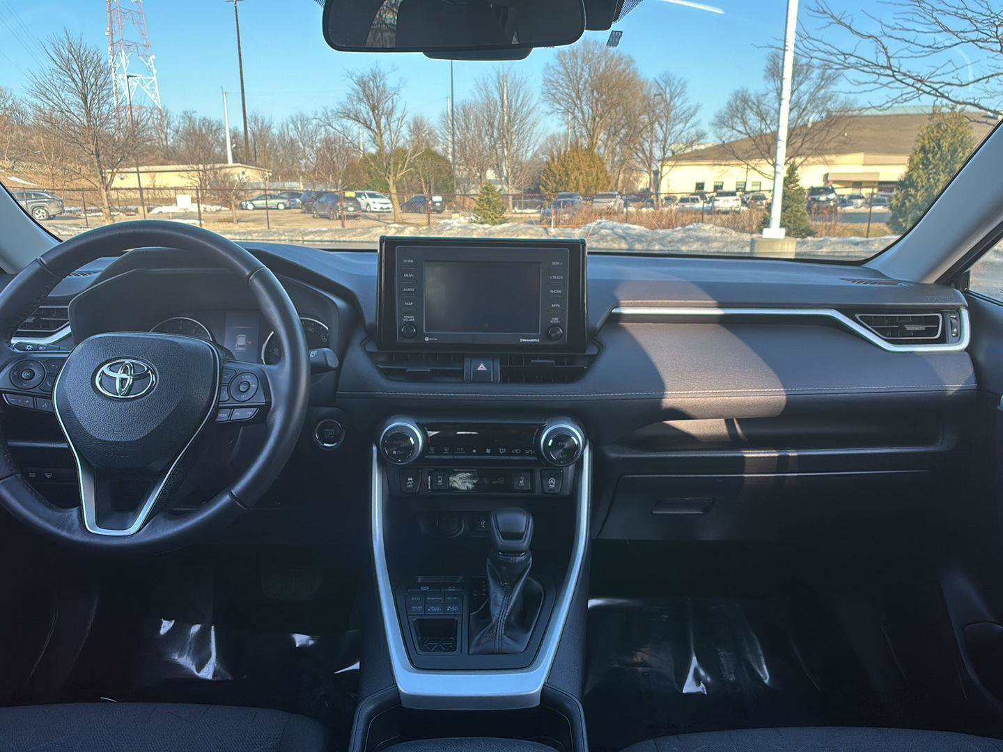 Used 2021 Toyota RAV4 XLE image 11