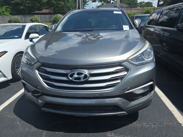 Used 2017 Hyundai Santa Fe Sport FWD image 2